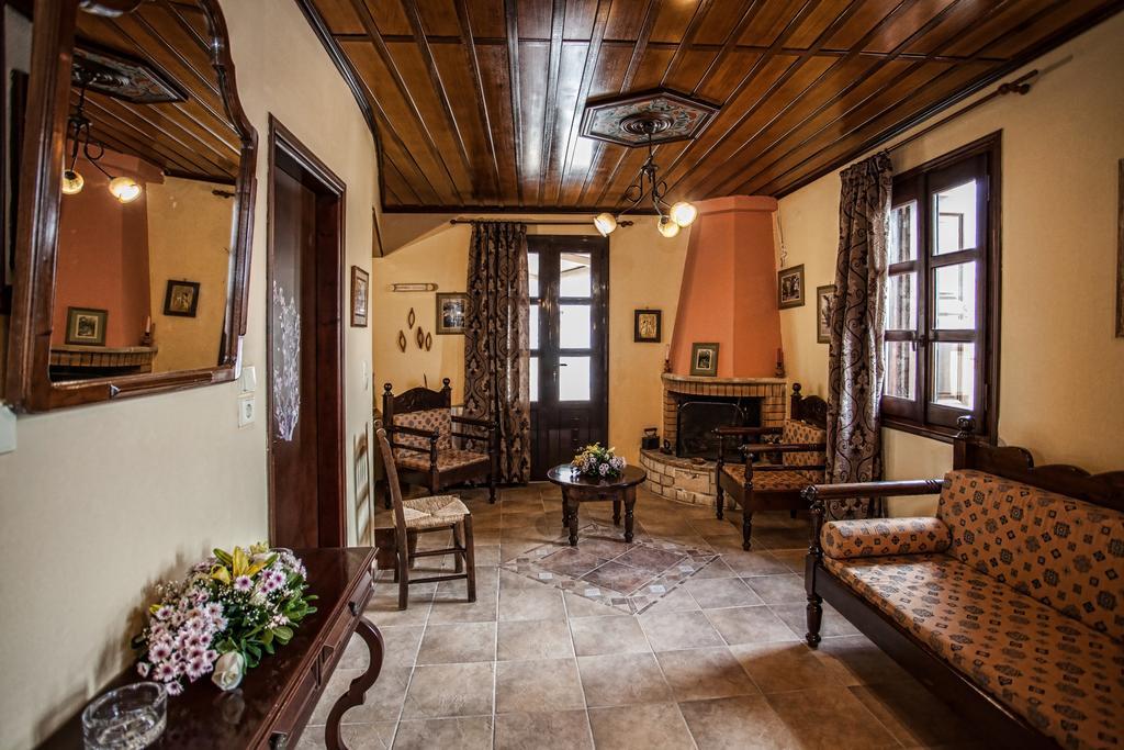 Villa Erontas Aryiroúpolis Exterior foto